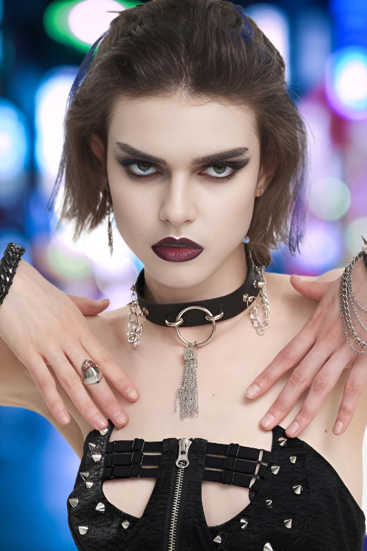 GOTHIC COLLAR WITH CHAIN AND SPIKES